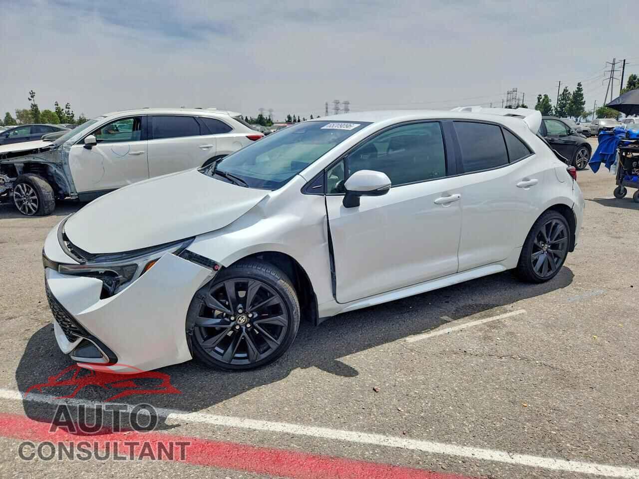 TOYOTA COROLLA 2025 - JTNC4MBE3S3245552