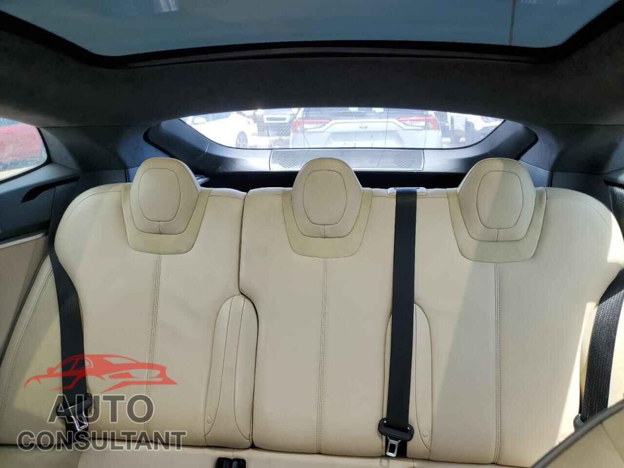 TESLA MODEL S 2014 - 5YJSA1H15EFP49989