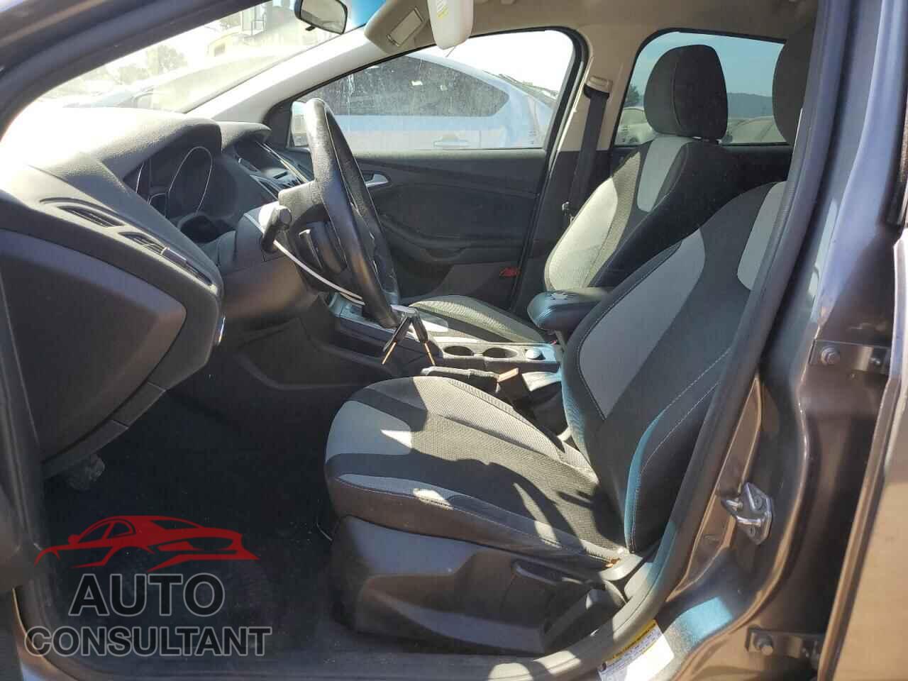 FORD FOCUS 2014 - 1FADP3K29EL454224