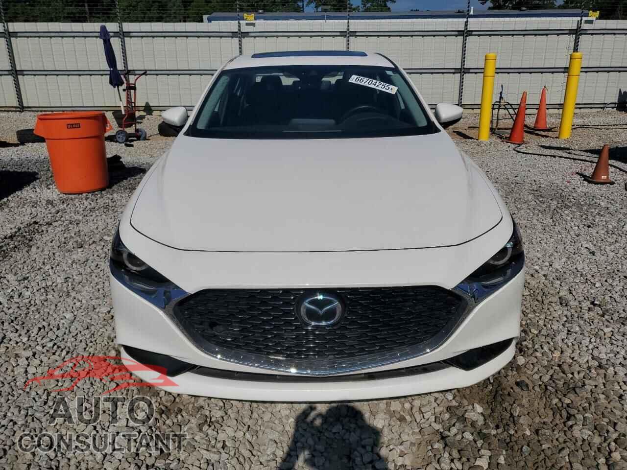 MAZDA 3 2022 - JM1BPADL4N1509590