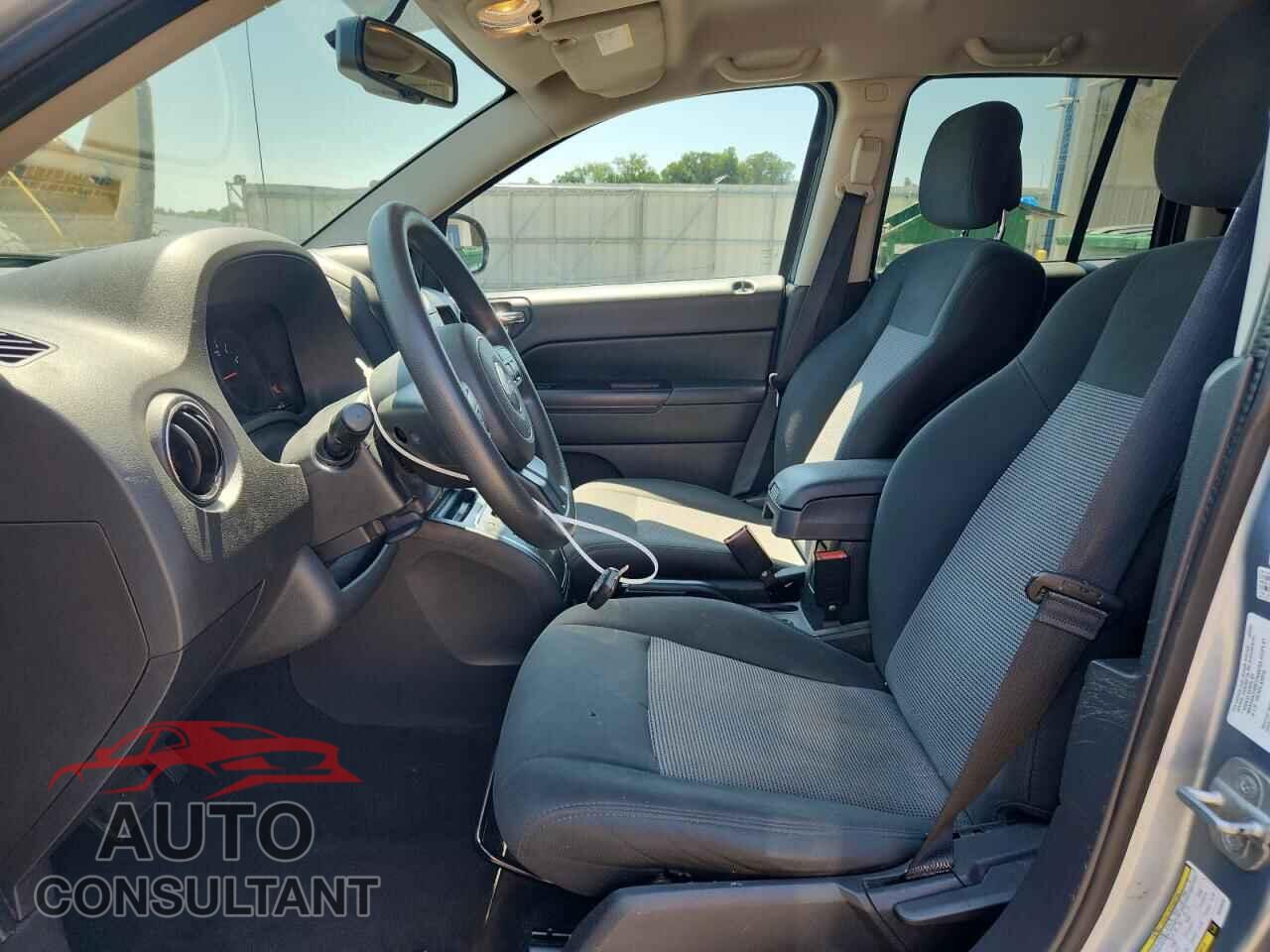 JEEP COMPASS 2013 - 1C4NJDBB8DD249220