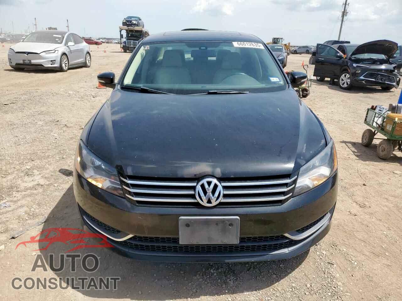 VOLKSWAGEN PASSAT 2014 - 1VWBH7A37EC002995