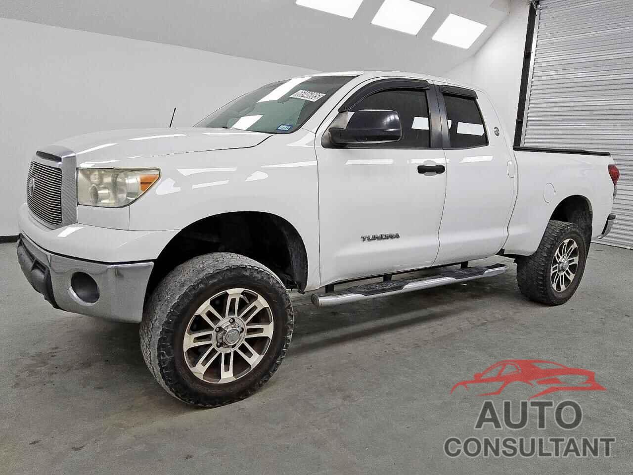TOYOTA TUNDRA 2013 - 5TFRM5F12DX052610