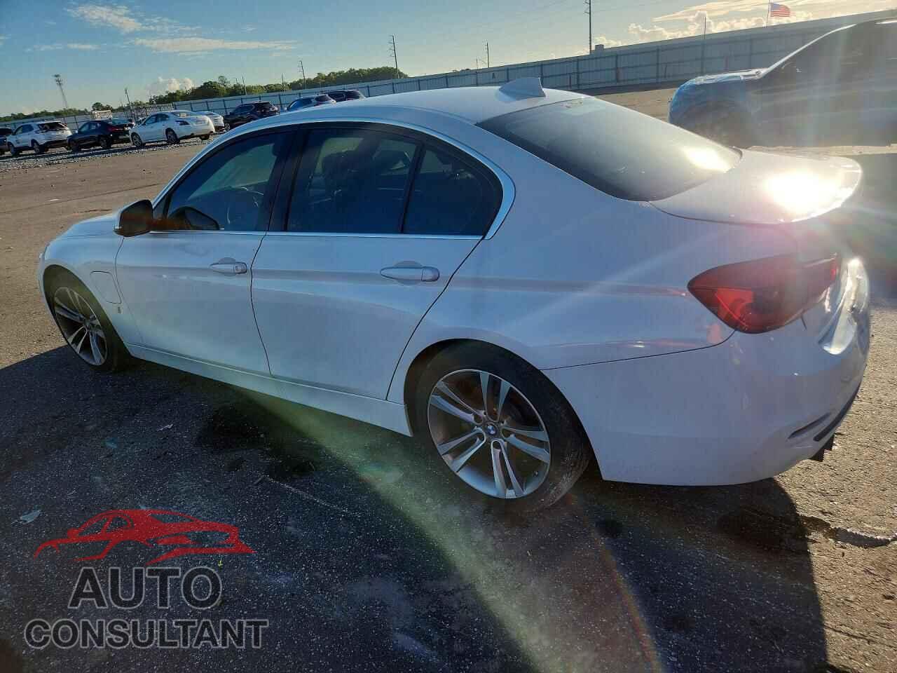 BMW 3 SERIES 2018 - WBA8E1C53JA177927