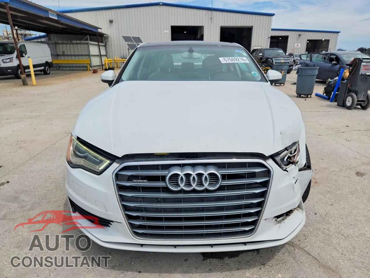 AUDI A3 2015 - WAUBFGFF8F1040788
