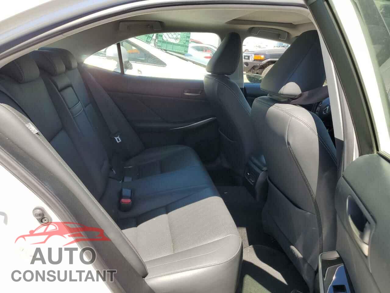 LEXUS IS 2018 - JTHBA1D22J5076622