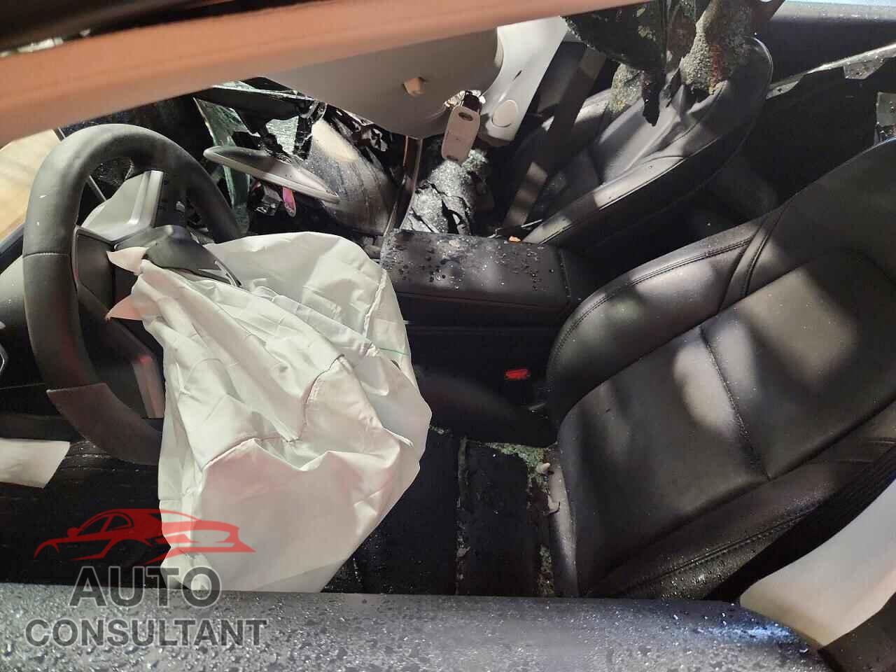 TESLA MODEL 3 2023 - 5YJ3E1EA1PF556433