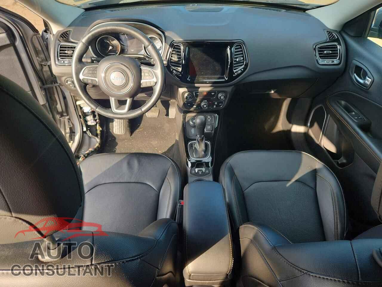 JEEP COMPASS 2020 - 3C4NJDCB5LT161250