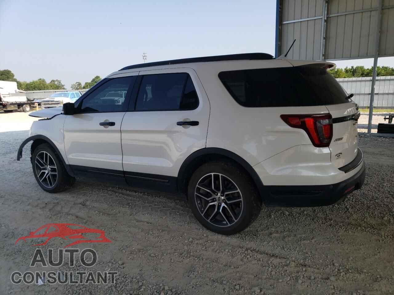 FORD EXPLORER 2018 - 1FM5K8GT9JGB65211