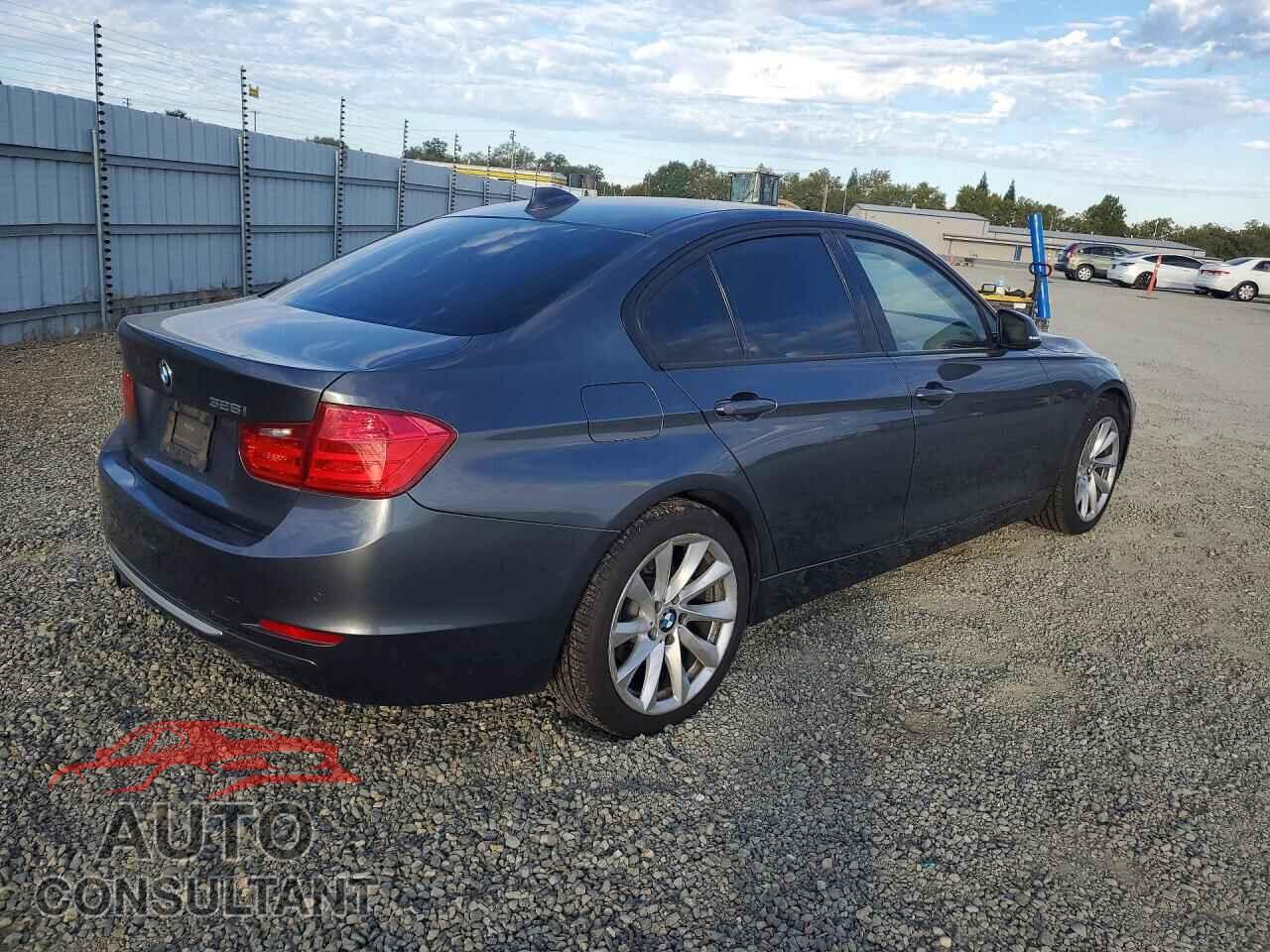 BMW 3 SERIES 2012 - WBA3A5C54CF341947