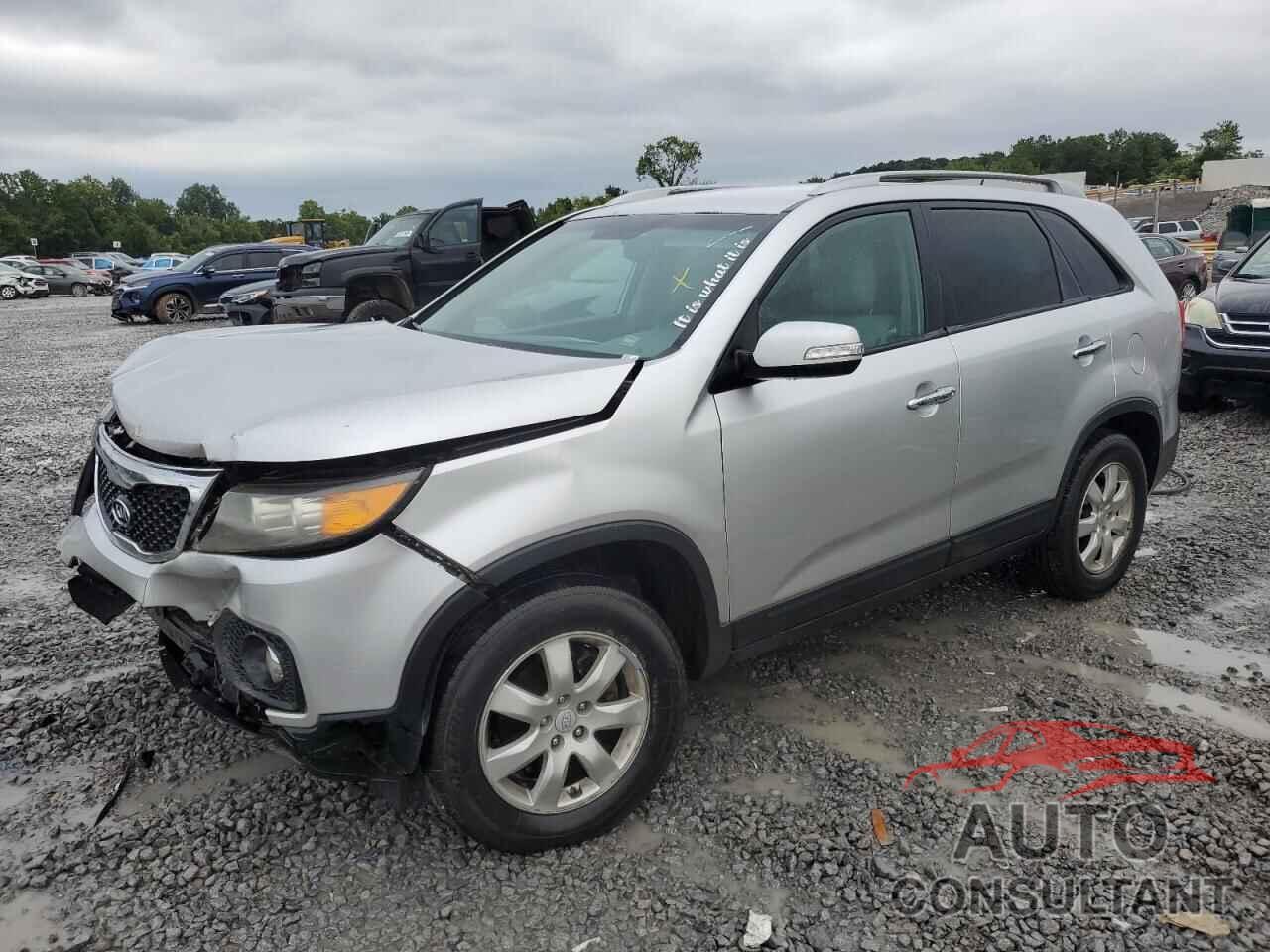 KIA SORENTO 2011 - 5XYKT4A11BG043256