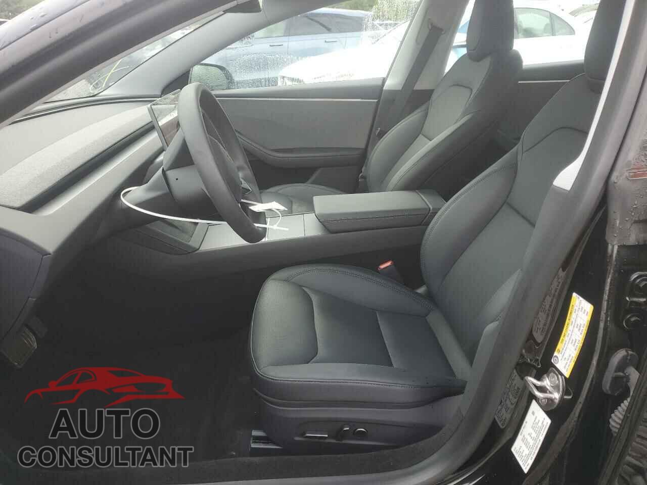 TESLA MODEL 3 2024 - 5YJ3E1EA9RF721793