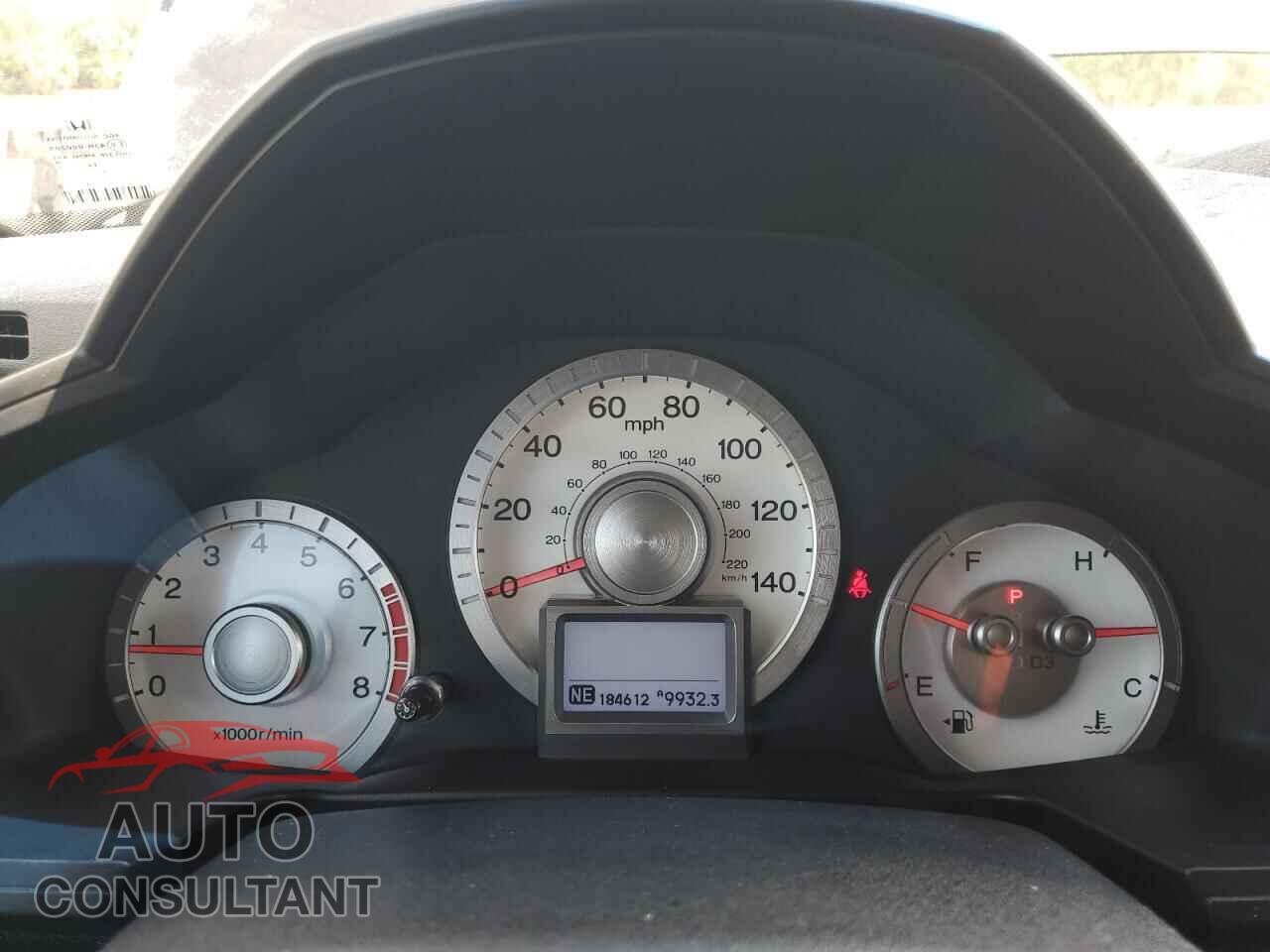 HONDA PILOT 2011 - 5FNYF3H97BB041168
