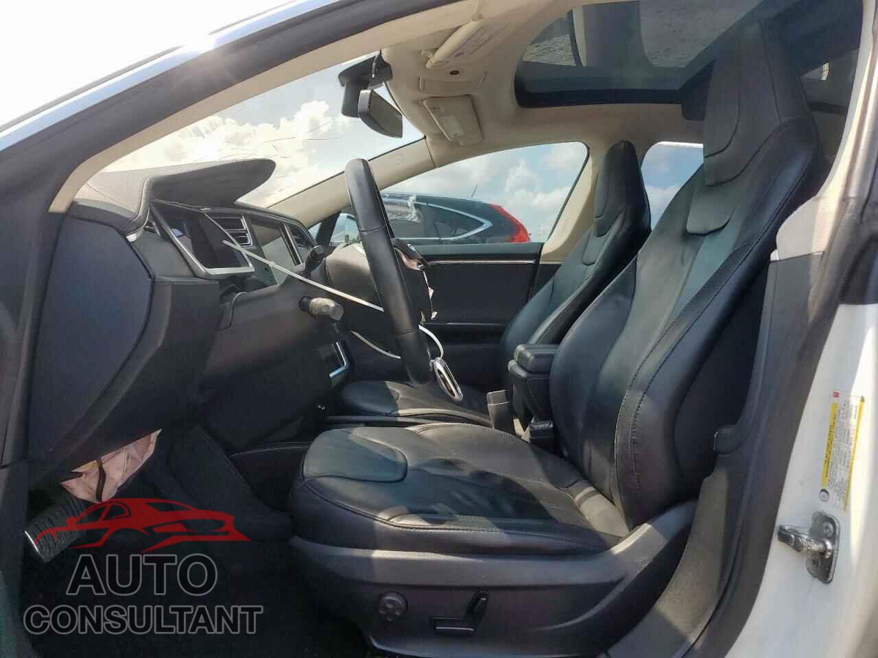 TESLA MODEL S 2014 - 5YJSA1H18EFP27808