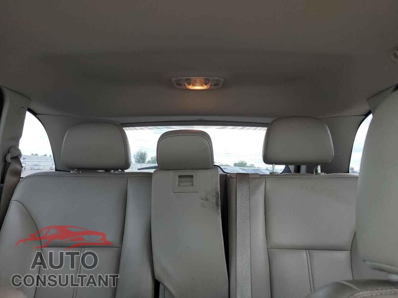 FORD EDGE 2011 - 2FMDK3JC2BBA00763