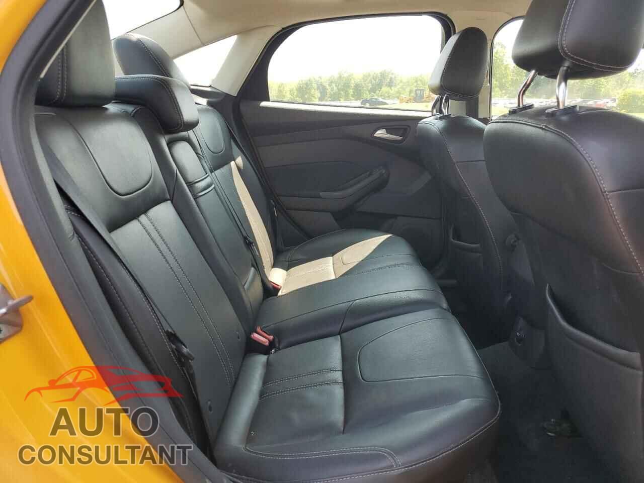 FORD FOCUS 2012 - 1FAHP3J24CL153263