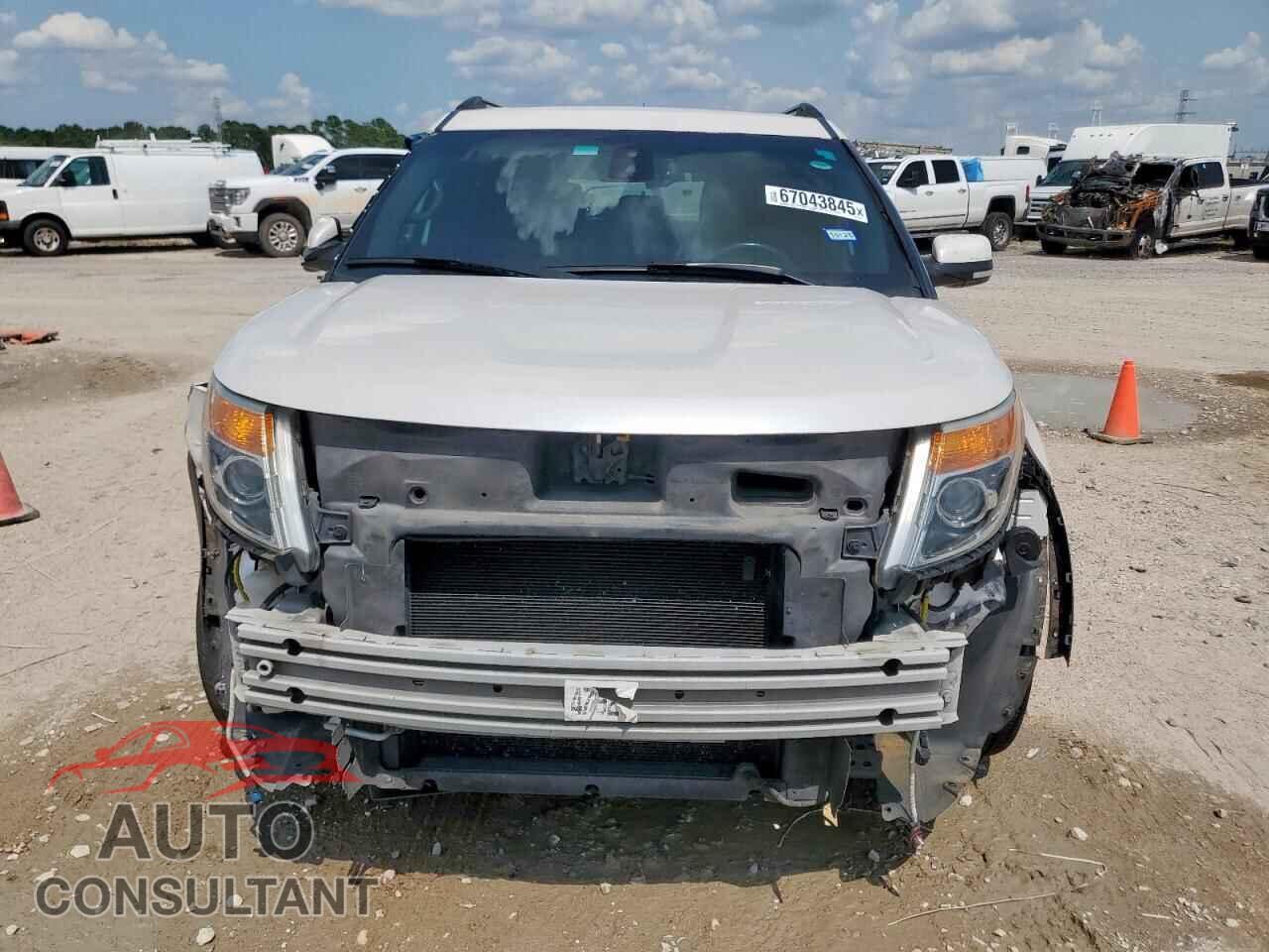 FORD EXPLORER 2015 - 1FM5K7F83FGA40137