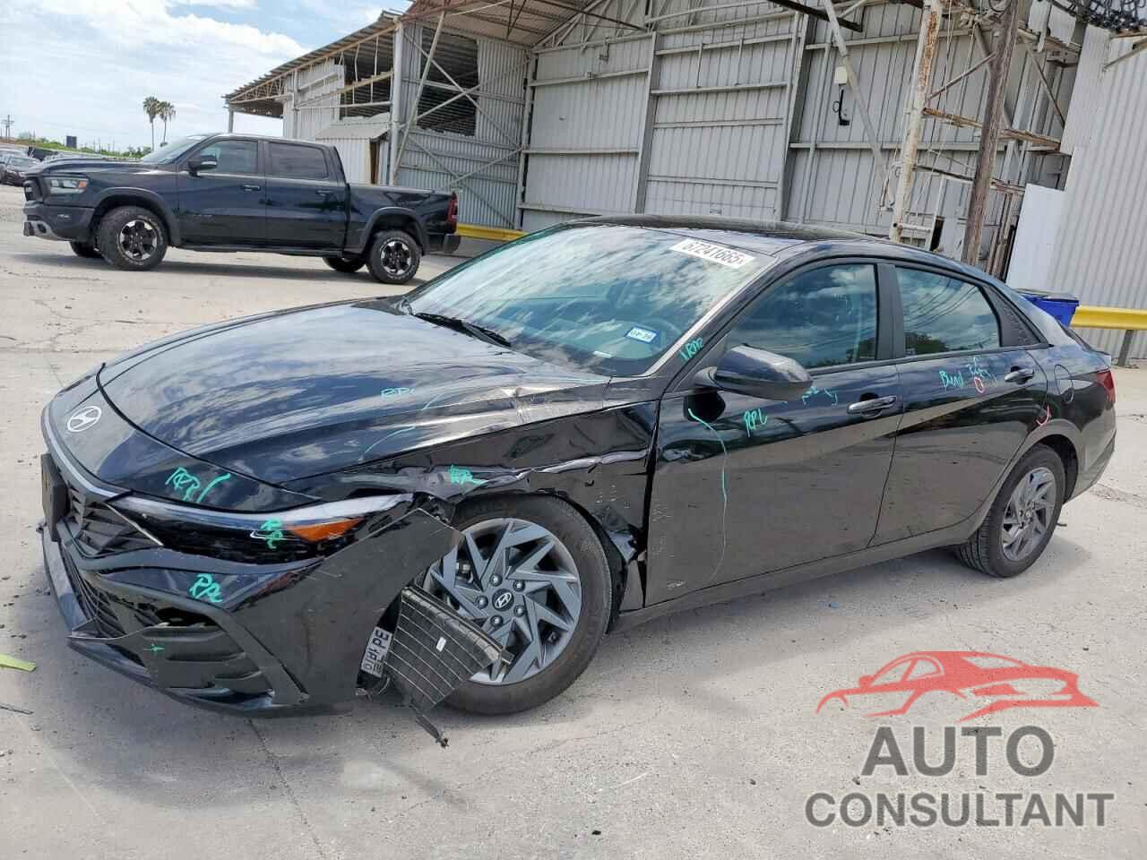 HYUNDAI ELANTRA 2024 - KMHLM4DGXRU745906