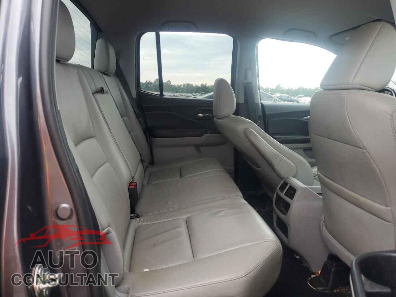 HONDA RIDGELINE 2017 - 5FPYK3F66HB035382