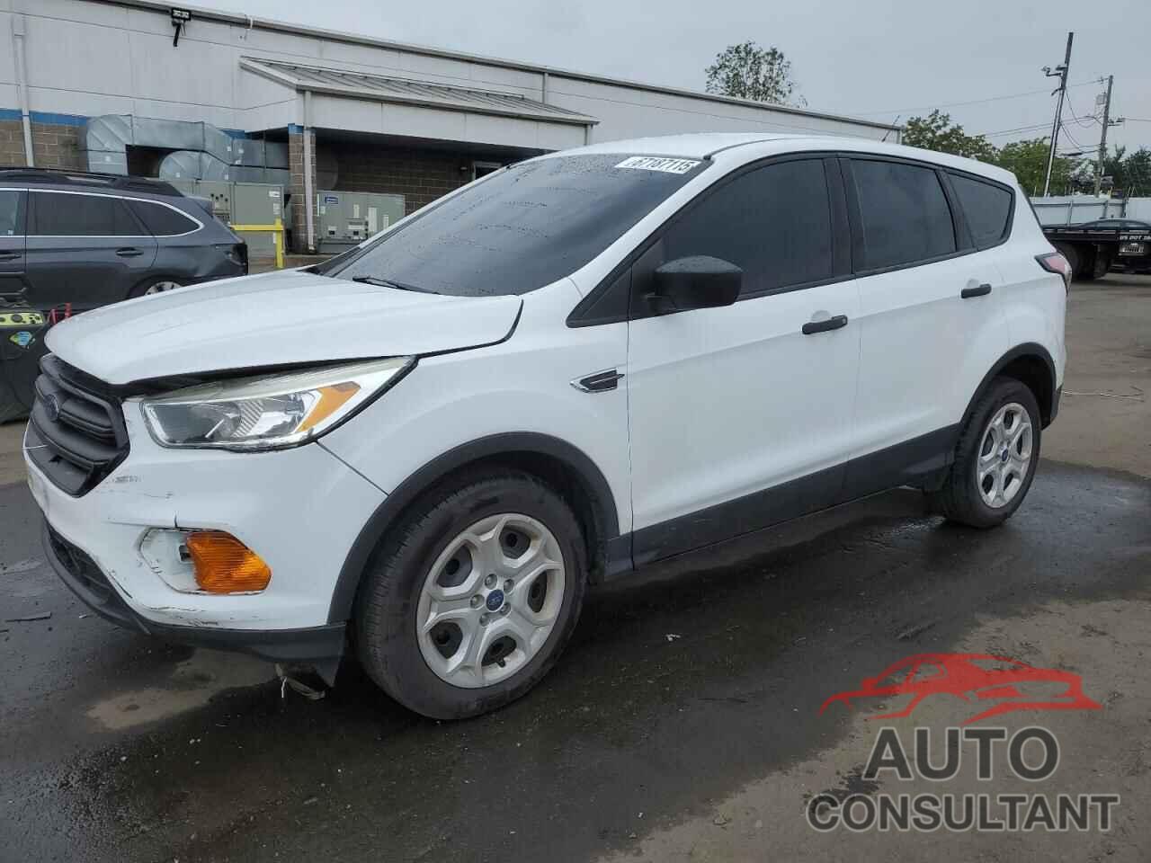 FORD ESCAPE 2017 - 1FMCU0F7XHUD02692