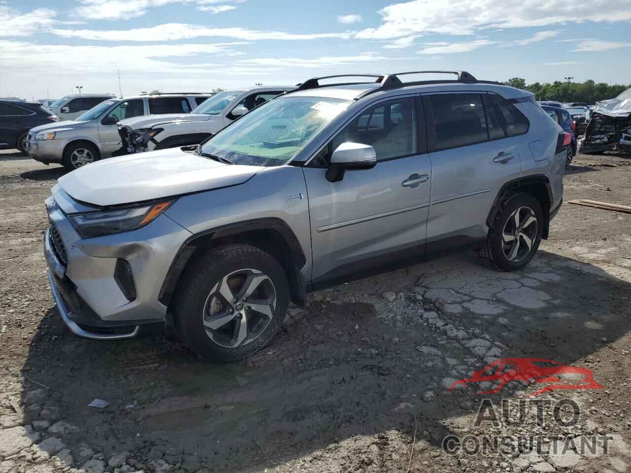 TOYOTA RAV4 2022 - JTMAB3FV5ND089423