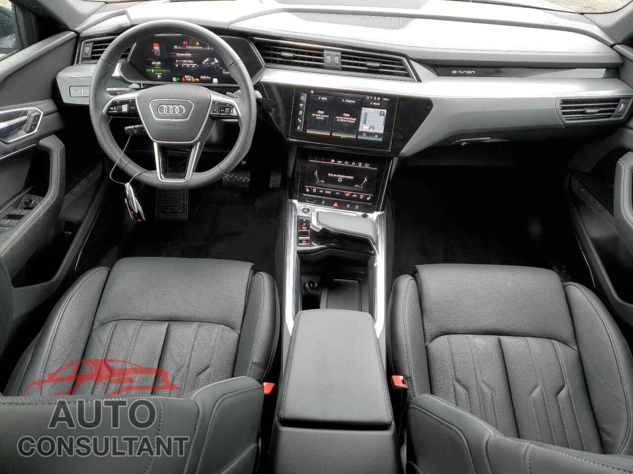 AUDI E-TRON 2022 - WA13AAGE5NB041697