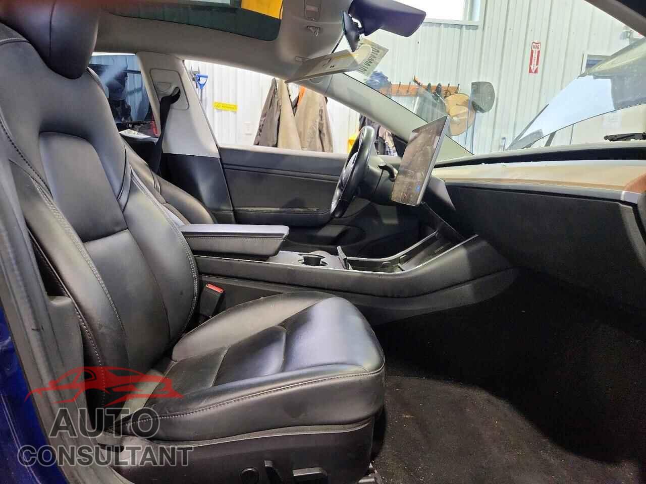 TESLA MODEL 3 2018 - 5YJ3E1EA5JF125035