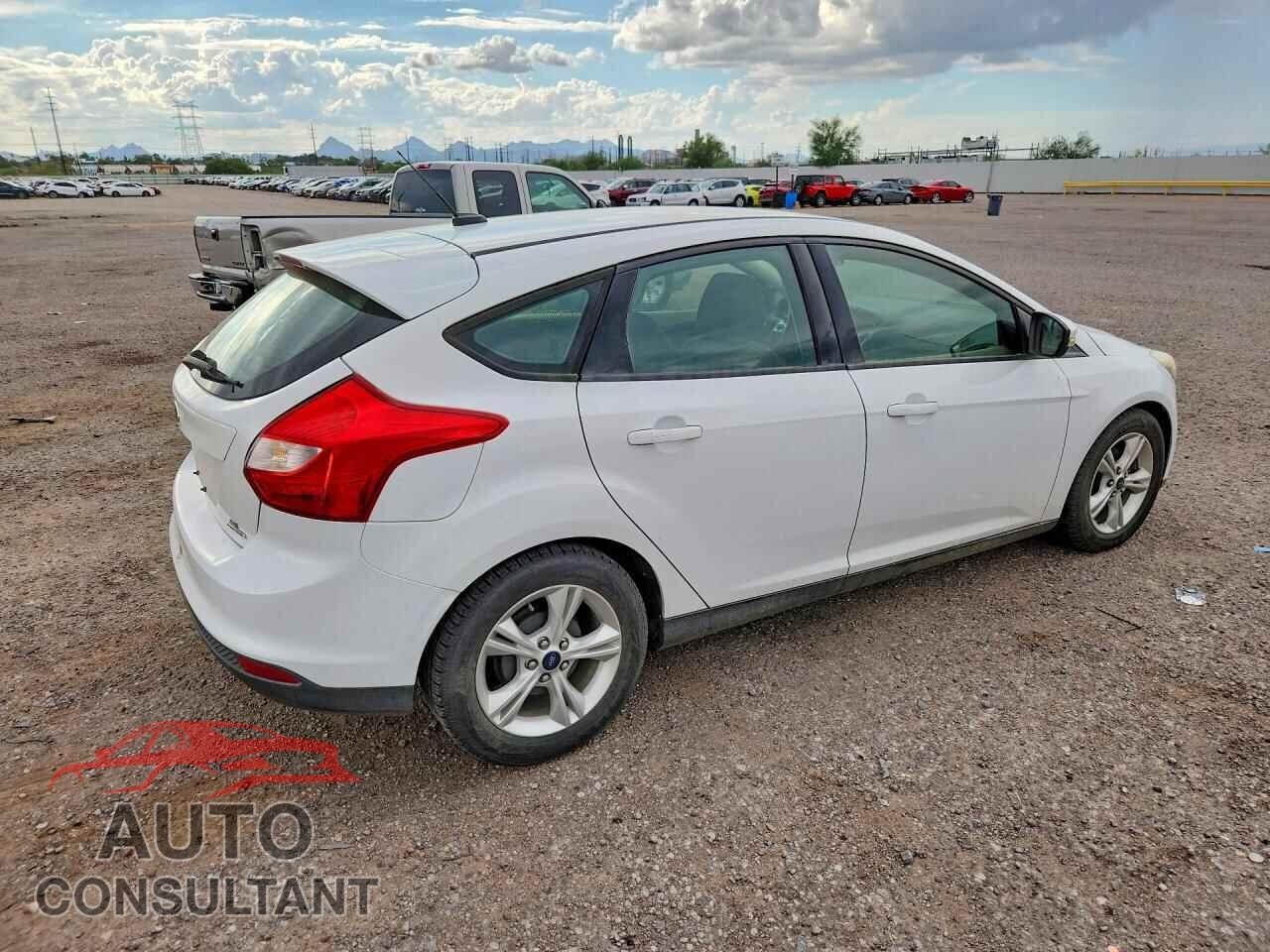 FORD FOCUS 2014 - 1FADP3K2XEL461005