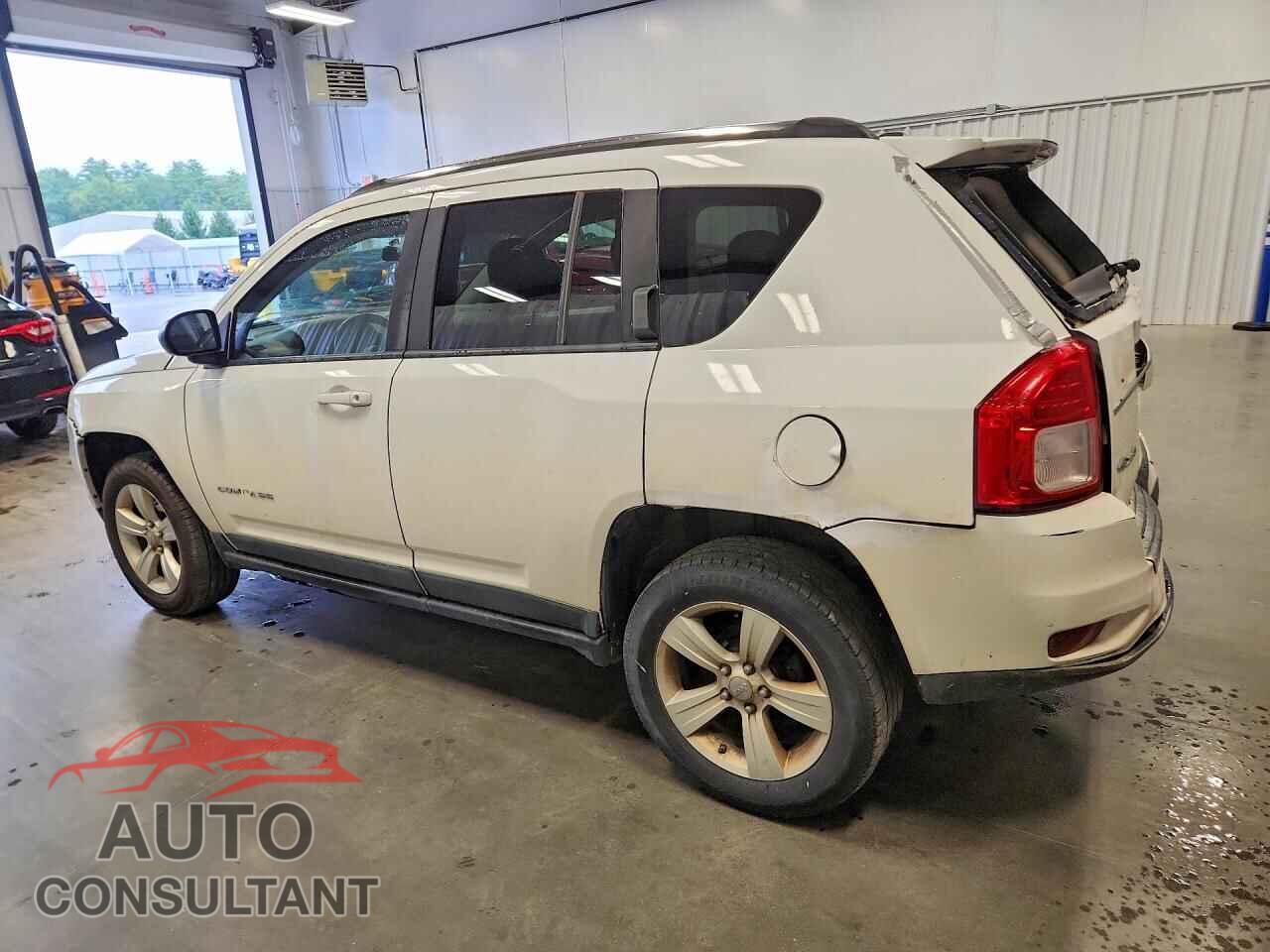JEEP COMPASS 2011 - 1J4NF1FB8BD283370