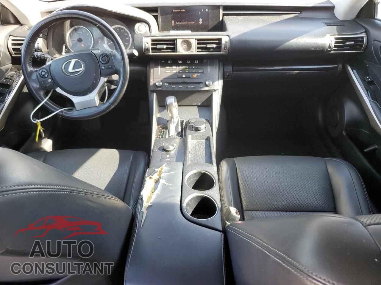 LEXUS IS 2015 - JTHBF1D27F5049845