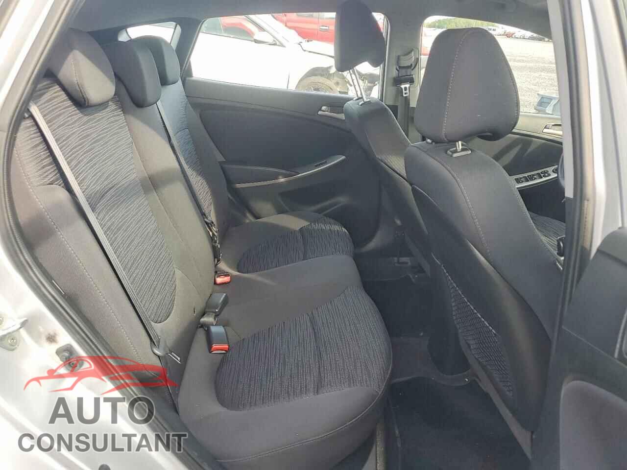 HYUNDAI ACCENT 2015 - KMHCT5AE7FU217117