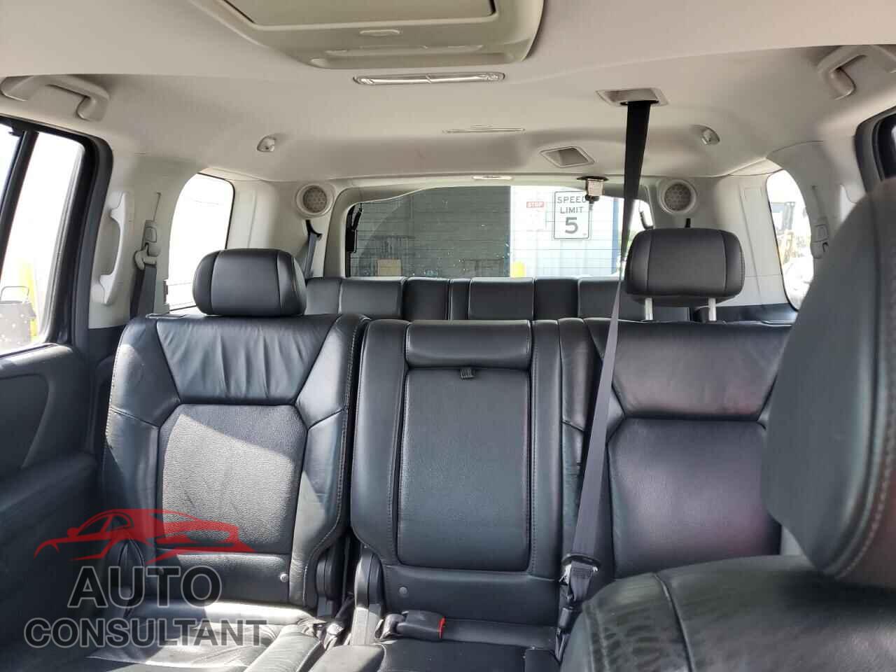 HONDA PILOT 2011 - 5FNYF3H97BB041168