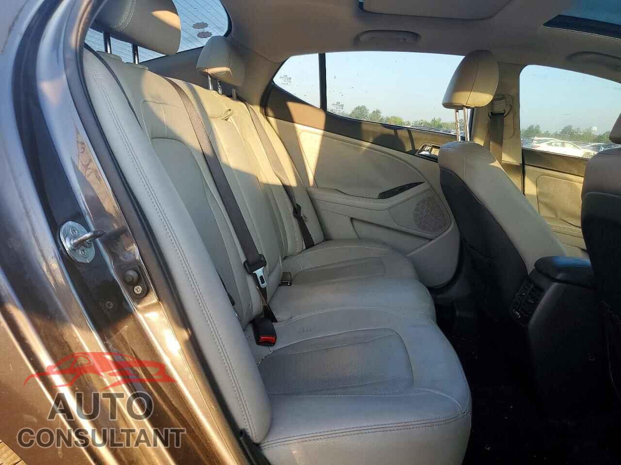 KIA OPTIMA 2011 - KNAGN4A65B5146424