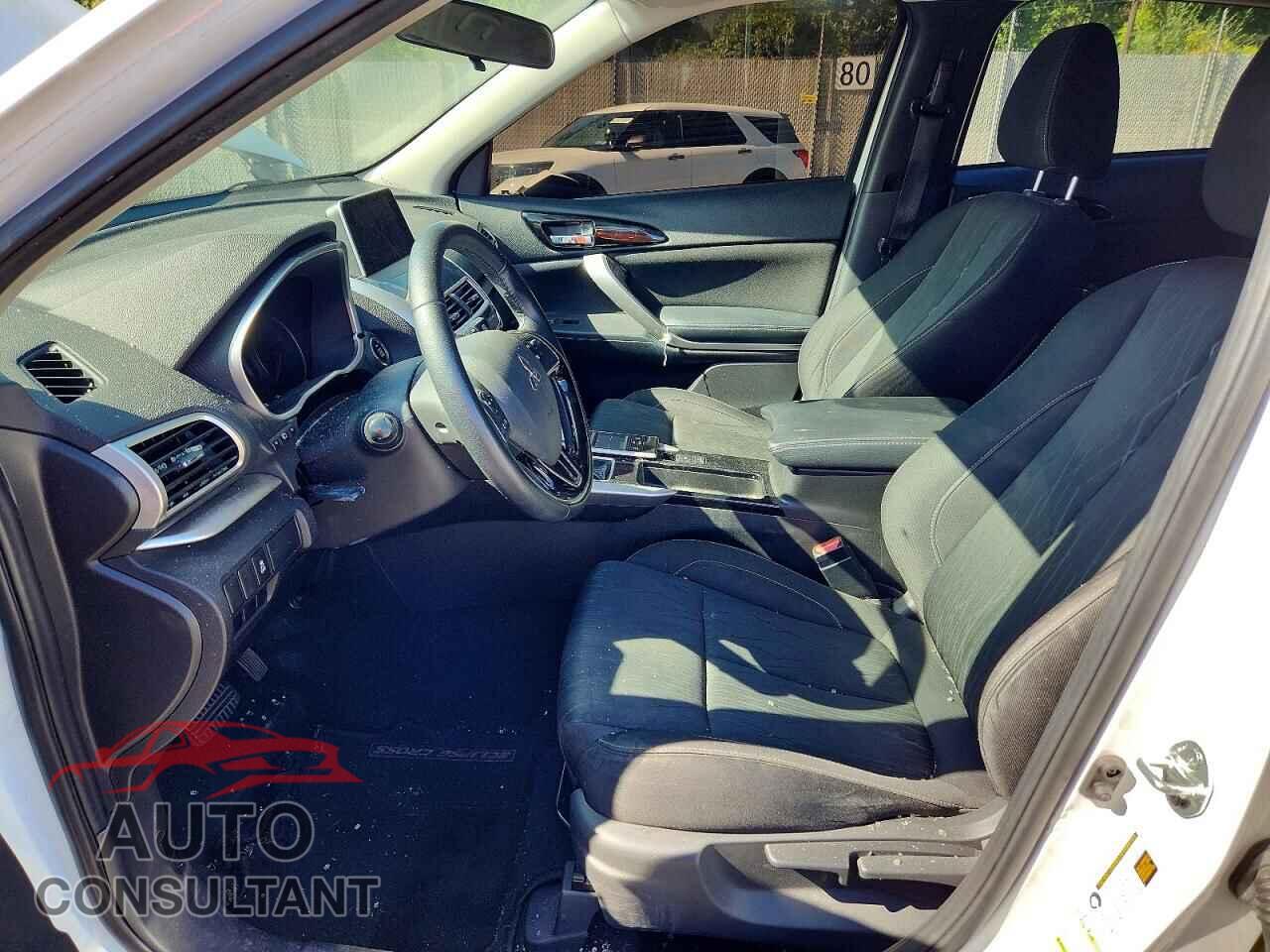 MITSUBISHI ECLIPSE 2019 - JA4AT5AA8KZ021008