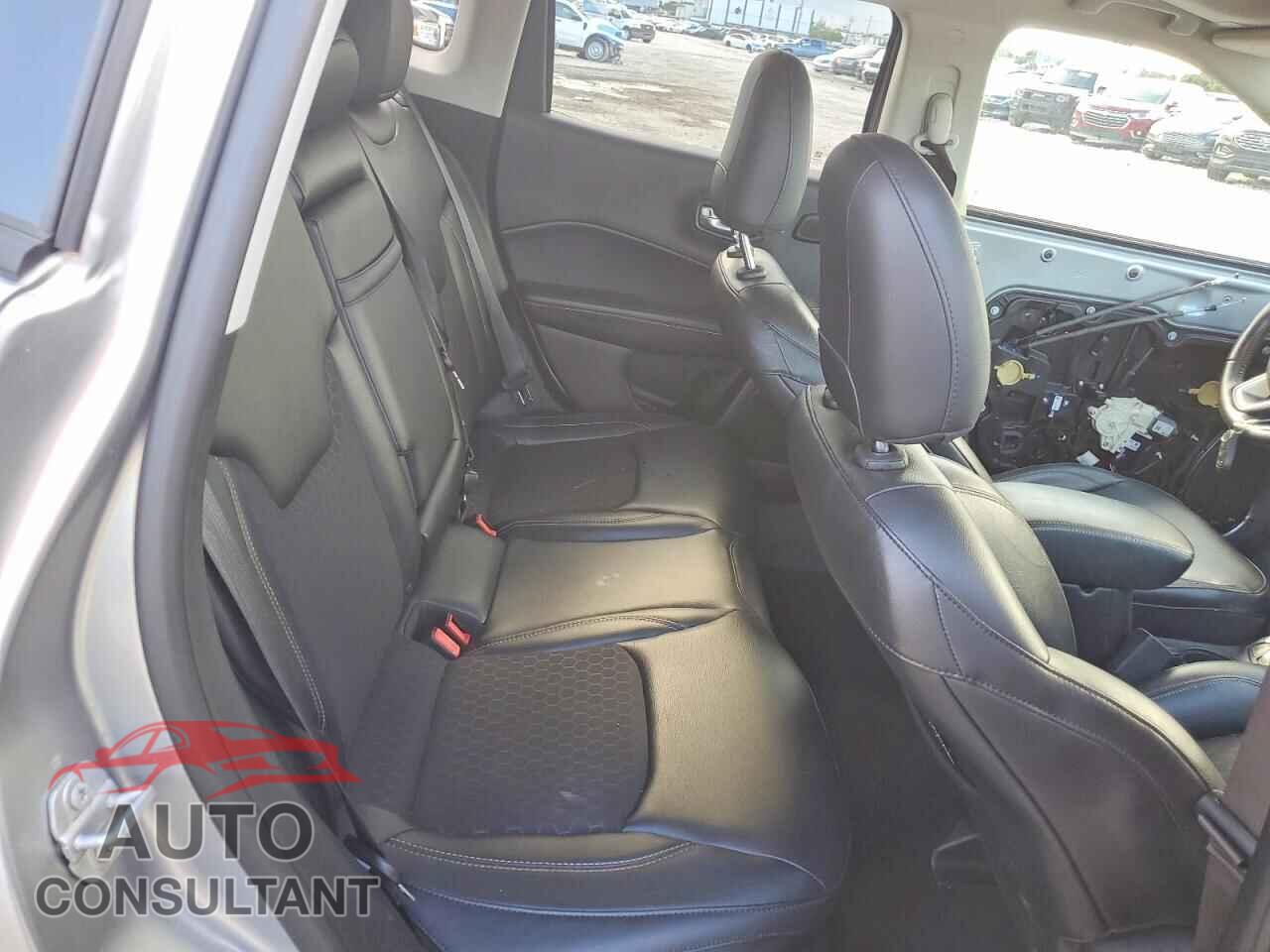 JEEP COMPASS 2017 - 3C4NJCBB4HT669518