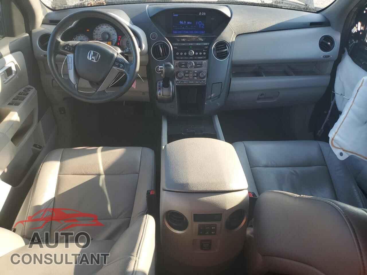 HONDA PILOT 2015 - 5FNYF4H55FB012390