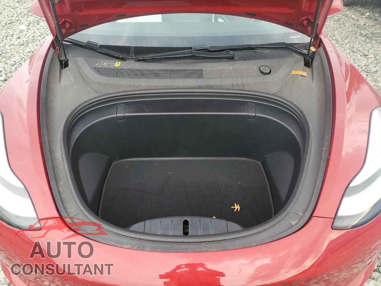 TESLA MODEL 3 2018 - 5YJ3E1EB3JF055513