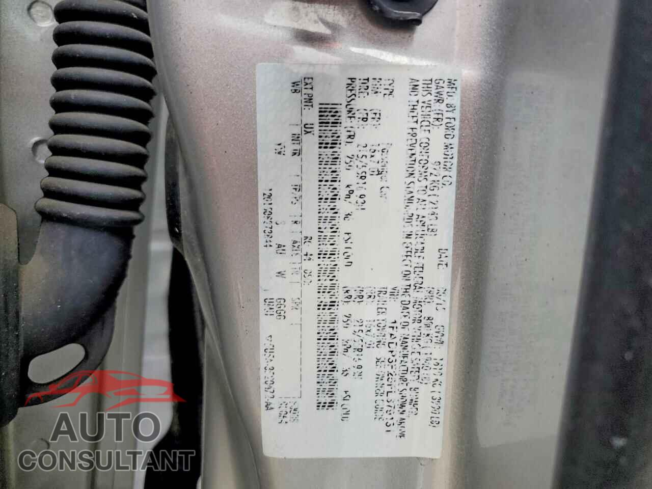 FORD FOCUS 2015 - 1FADP3F25FL379131