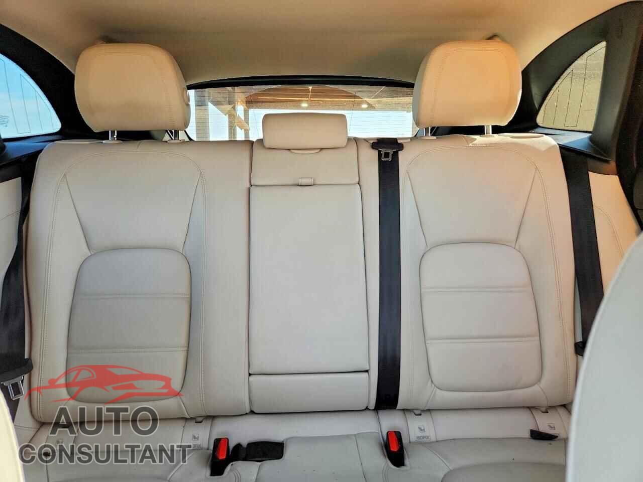 JAGUAR F-PACE 2017 - SADCK2BV7HA886176