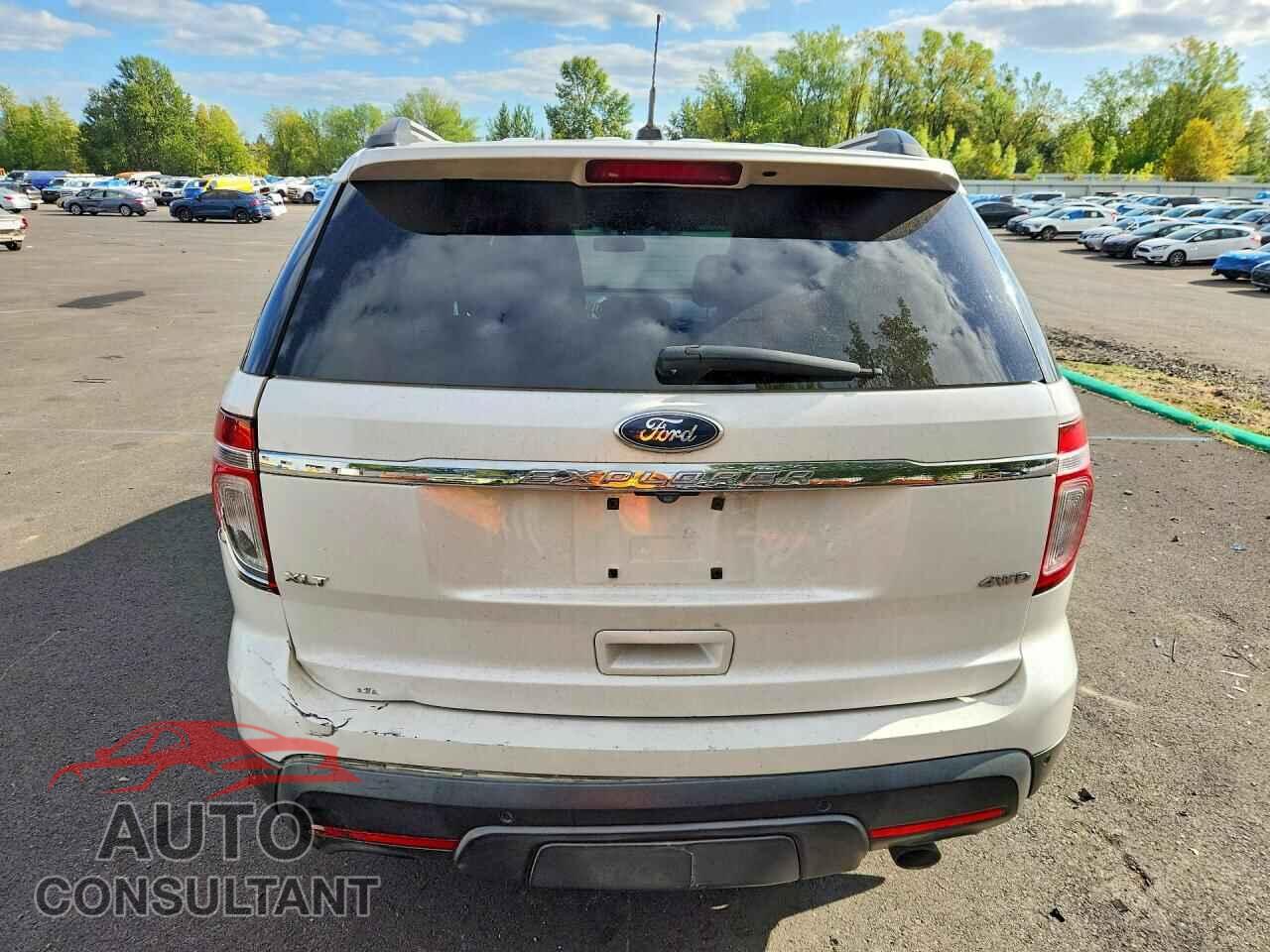FORD EXPLORER 2011 - 1FMHK8D80BGA81017