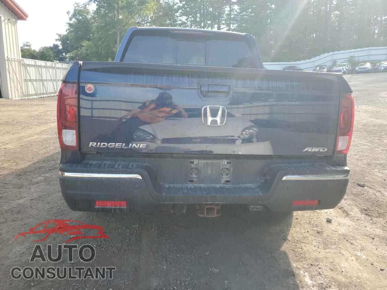 HONDA RIDGELINE 2018 - 5FPYK3F76JB006592