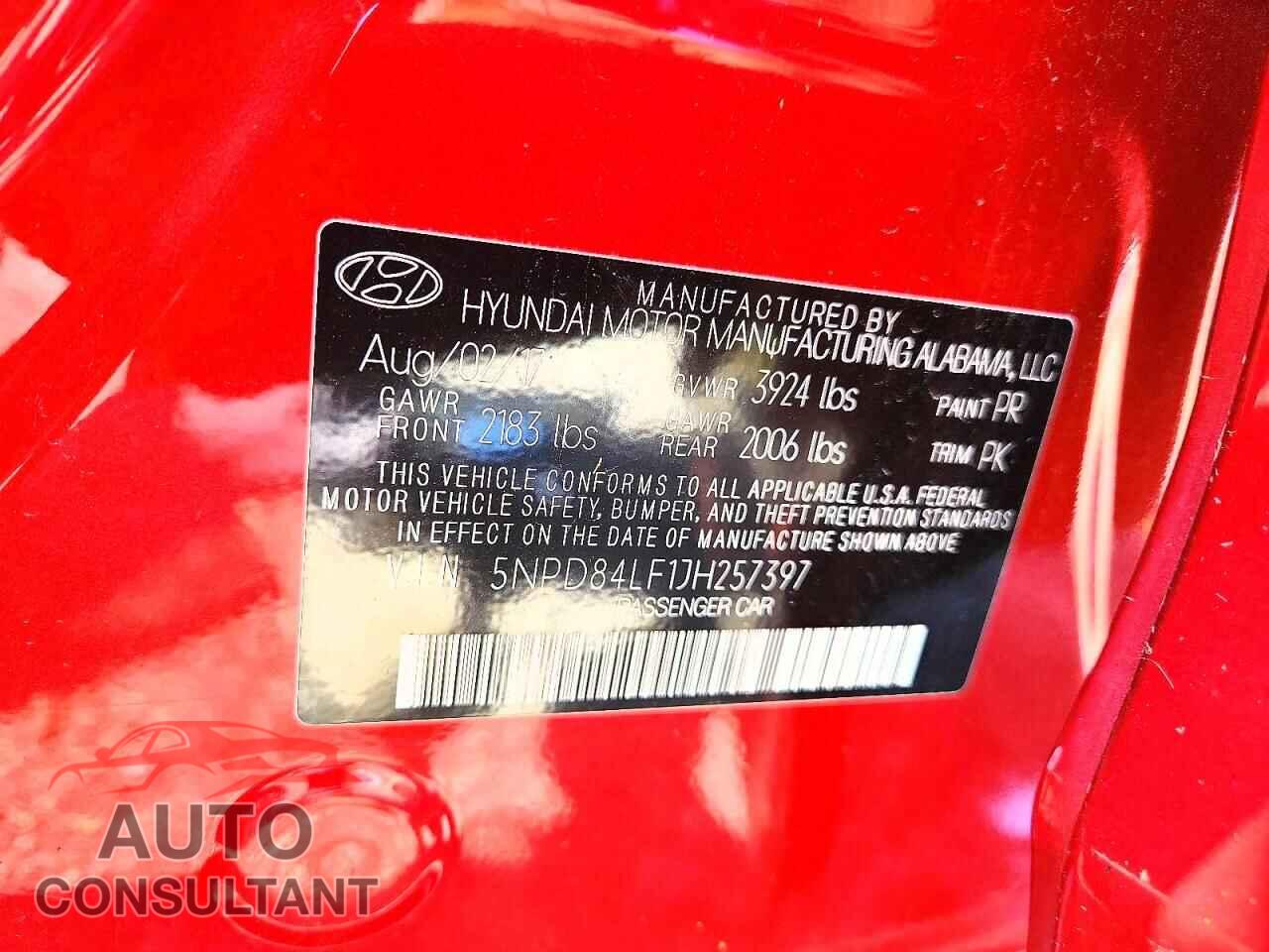 HYUNDAI ELANTRA 2018 - 5NPD84LF1JH257397