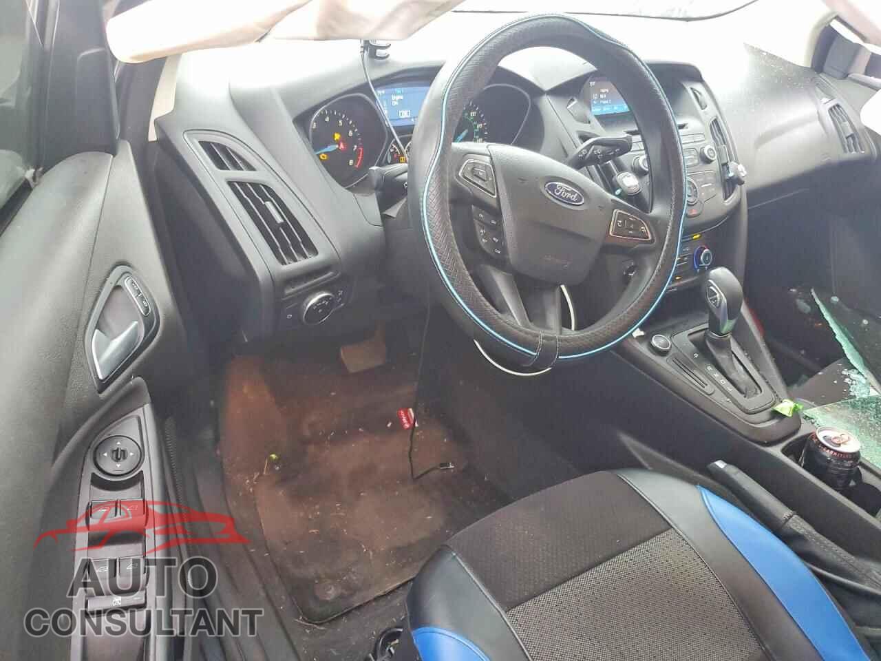 FORD FOCUS 2017 - 1FADP3F21HL227379
