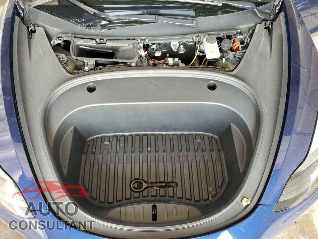TESLA MODEL 3 2023 - 5YJ3E1EA0PF446781