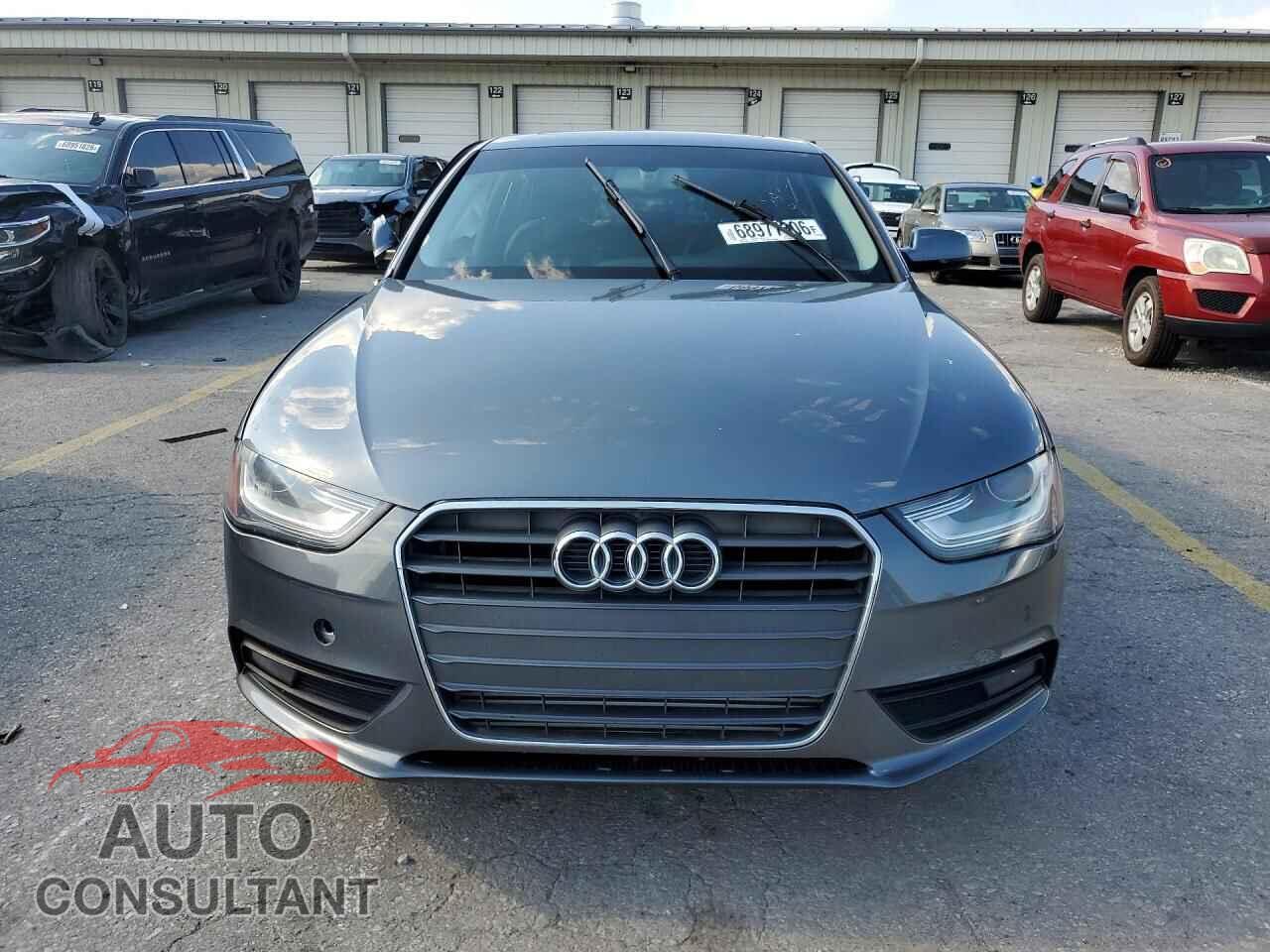 AUDI A4 2013 - WAUEFAFL3DN010622