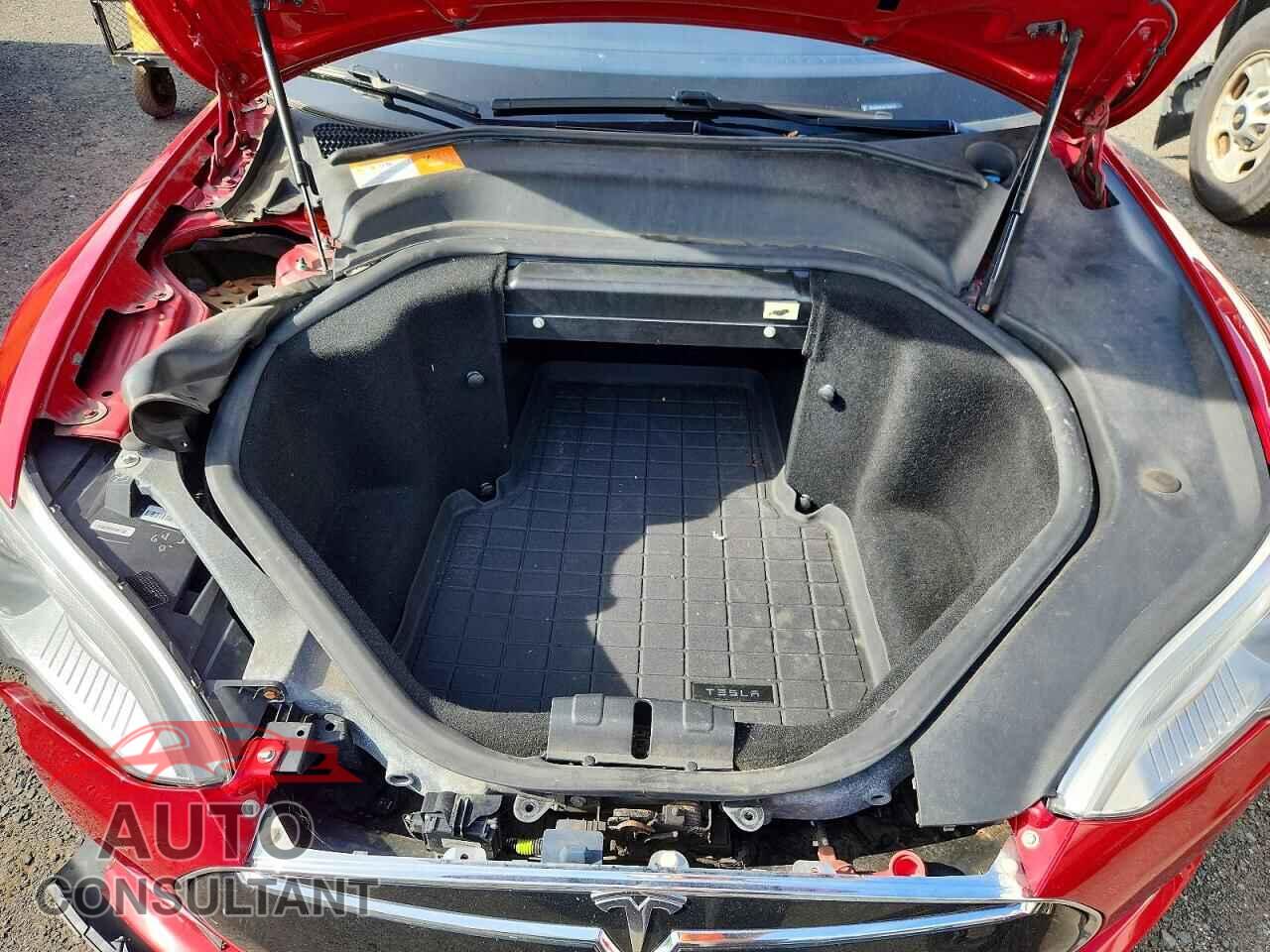 TESLA MODEL S 2014 - 5YJSA1H10EFP40262