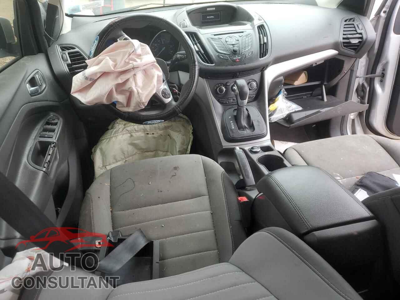 FORD ESCAPE 2016 - 1FMCU0GXXGUA28097