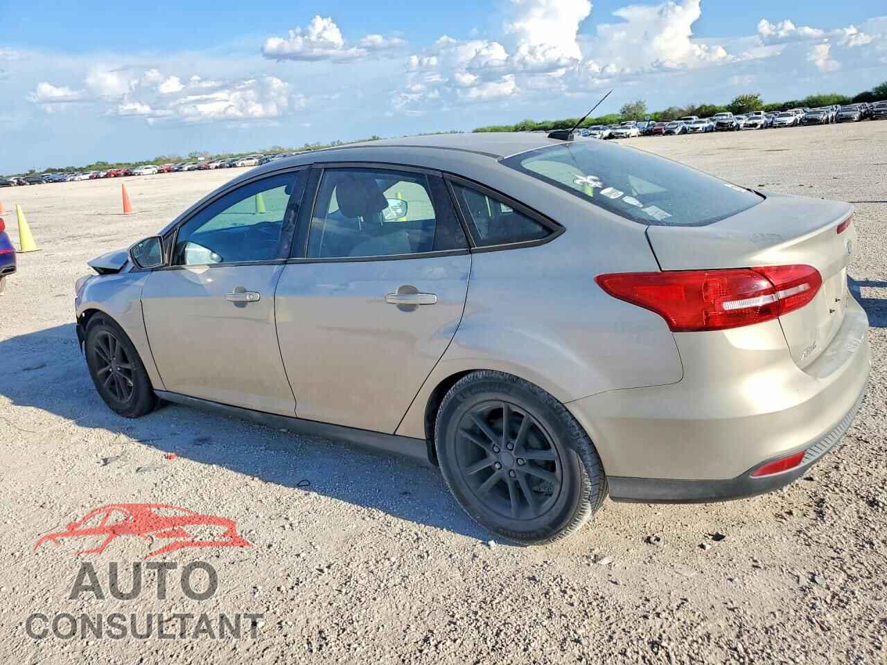 FORD FOCUS 2015 - 1FADP3F28FL204260