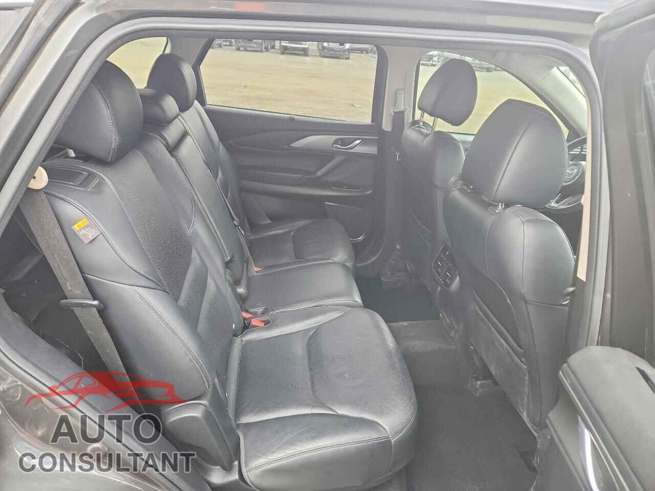 MAZDA CX-9 2018 - JM3TCACY7J0200118