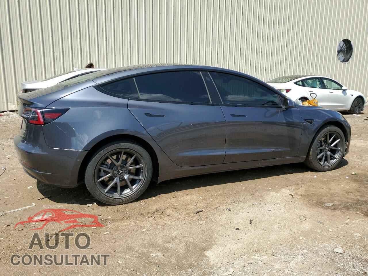 TESLA MODEL 3 2022 - 5YJ3E1EB8NF135959